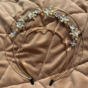 Elegant Gold Floral Headband